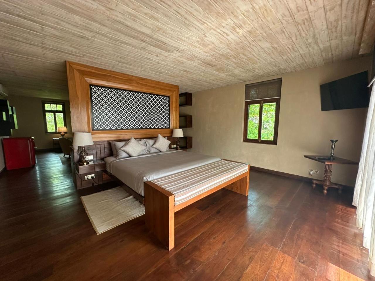 Nikara Luxury Beach House Tissamaharama Exterior photo